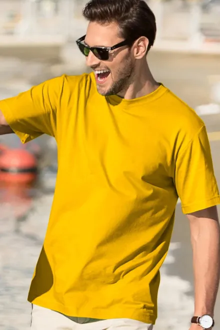 Meeste klassikaline T-särk, kollane